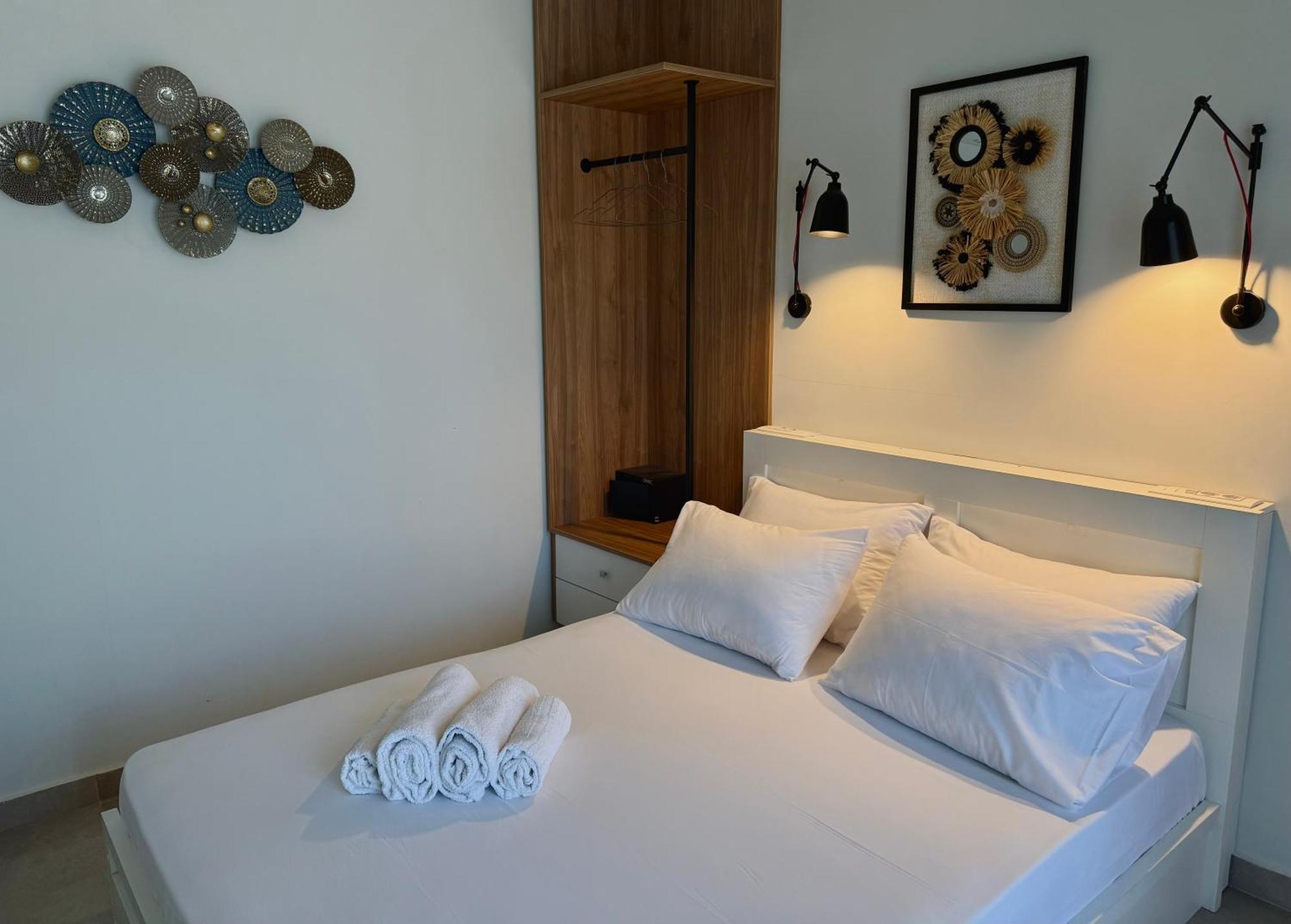Kipos Suites & Apartments (Adults Only) Gennadi Rum bild